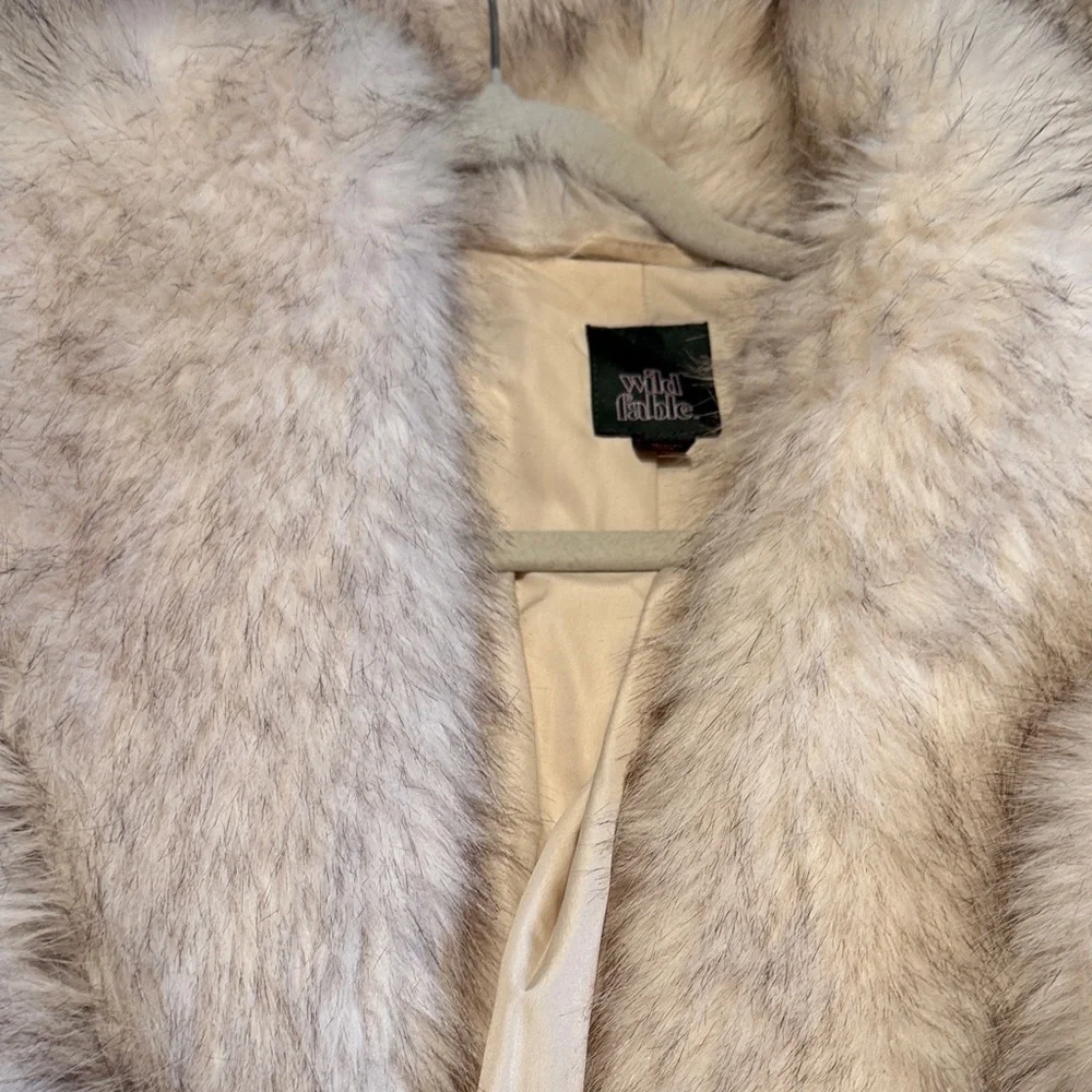 Cozy Faux Fur Jacket in Light Beige - Women’s Elegant Outerwear - Picture 7 of 11